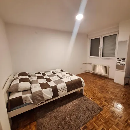 Empress بانيا لوكا