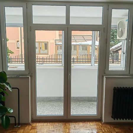 شقة Empress بانيا لوكا